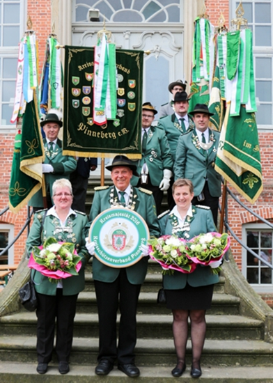 Kreisschützenverband Pinneberg - Kreiskönigsproklamation 2016: Aus ALT mach NEU