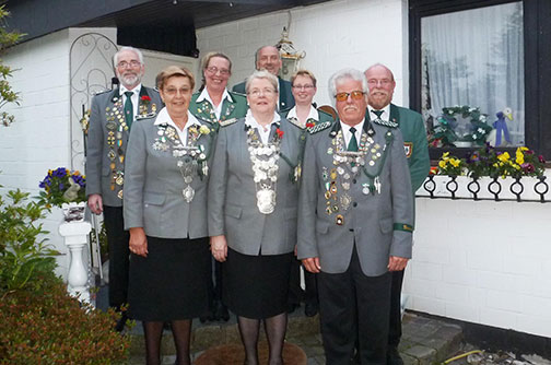 Kreisschützenverband Pinneberg - Die Tornescher Kreiskönigsrotte 2014 / 2015 verabschiedet sich und die „Neuen“ stehen schon in den Startlöchern.