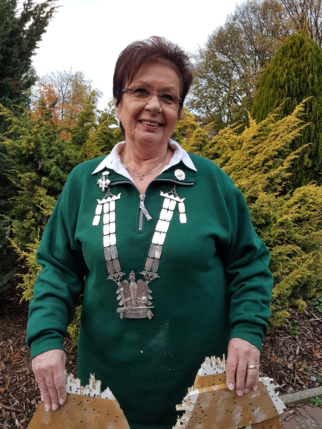 Kreisschützenverband Pinneberg - Marion Sohrt ist die neue Vogelkönigin